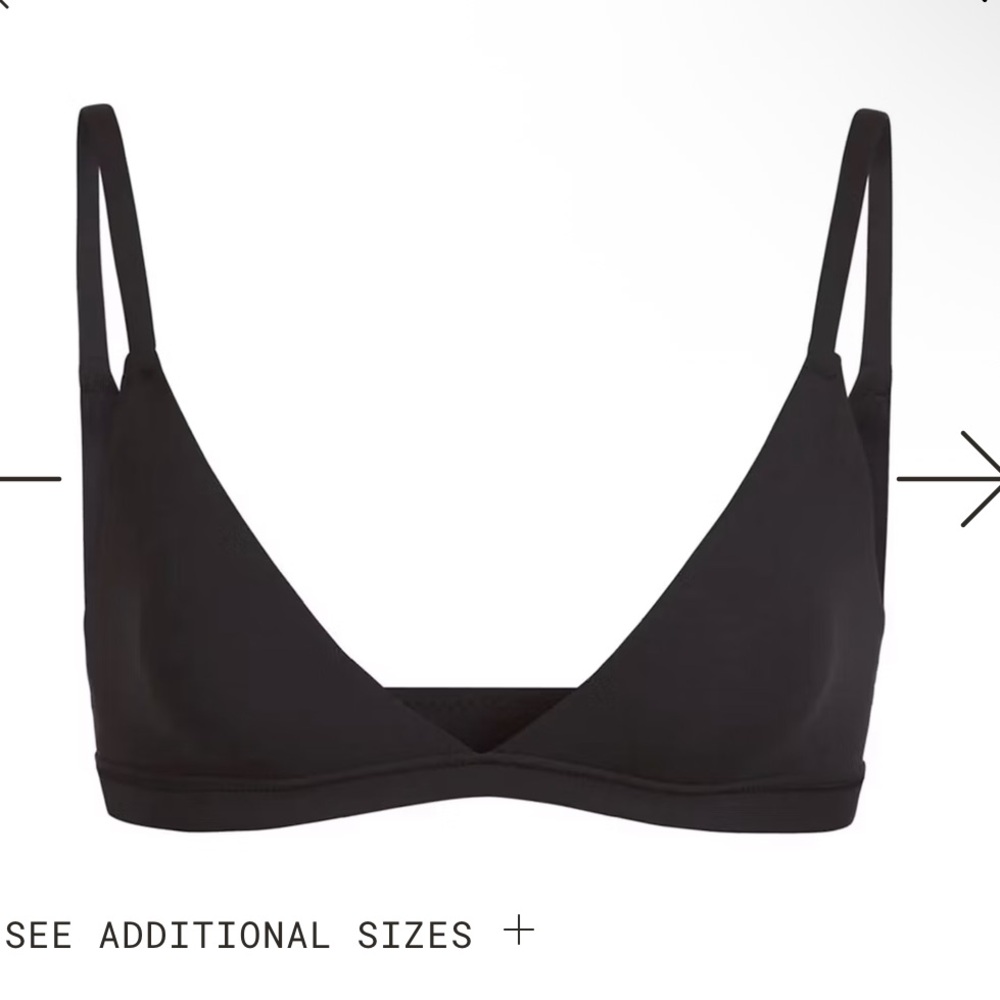 Skims fits everybody triangle bra